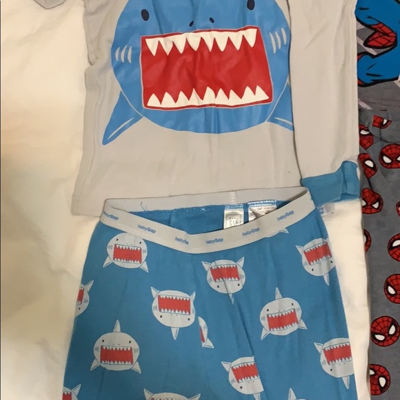 Toddler jammies - Picture 3 of 5